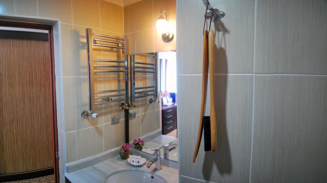 Kapriz Karakol Hotel Bilik gambar