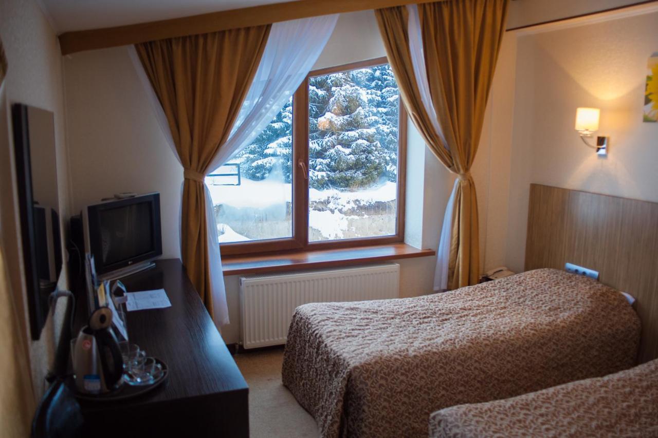Kapriz Karakol Hotel Luaran gambar