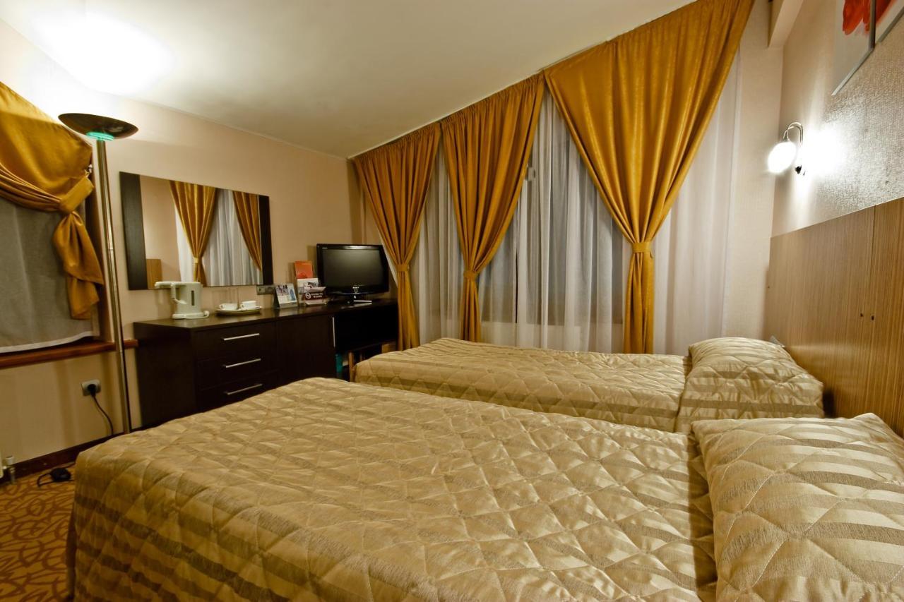 Kapriz Karakol Hotel Luaran gambar